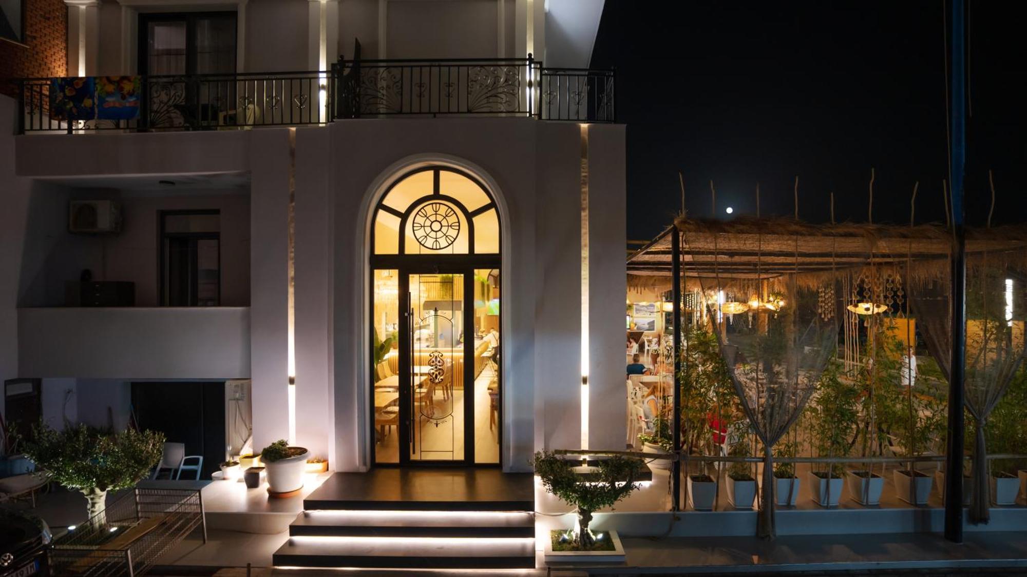Hotel Saly Durrës Exterior foto